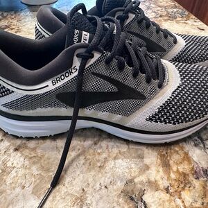 Brooks running shoes Mens size 10